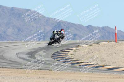 media/Oct-05-2025-CVMA (Sun) [[beeef4f201]]/Race 11-500-400(4)-350 Supersport/